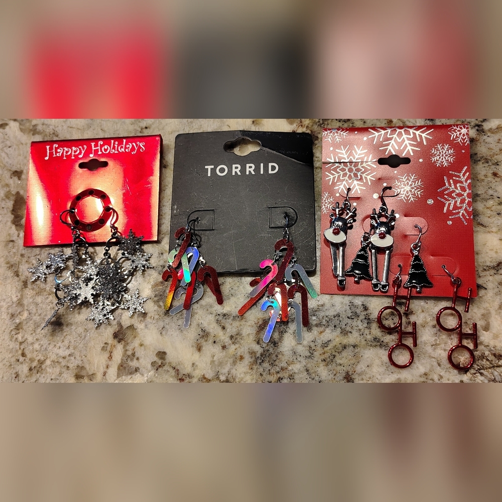 NEW 5 Christmas Earrings Torrid Kohls Retail $39